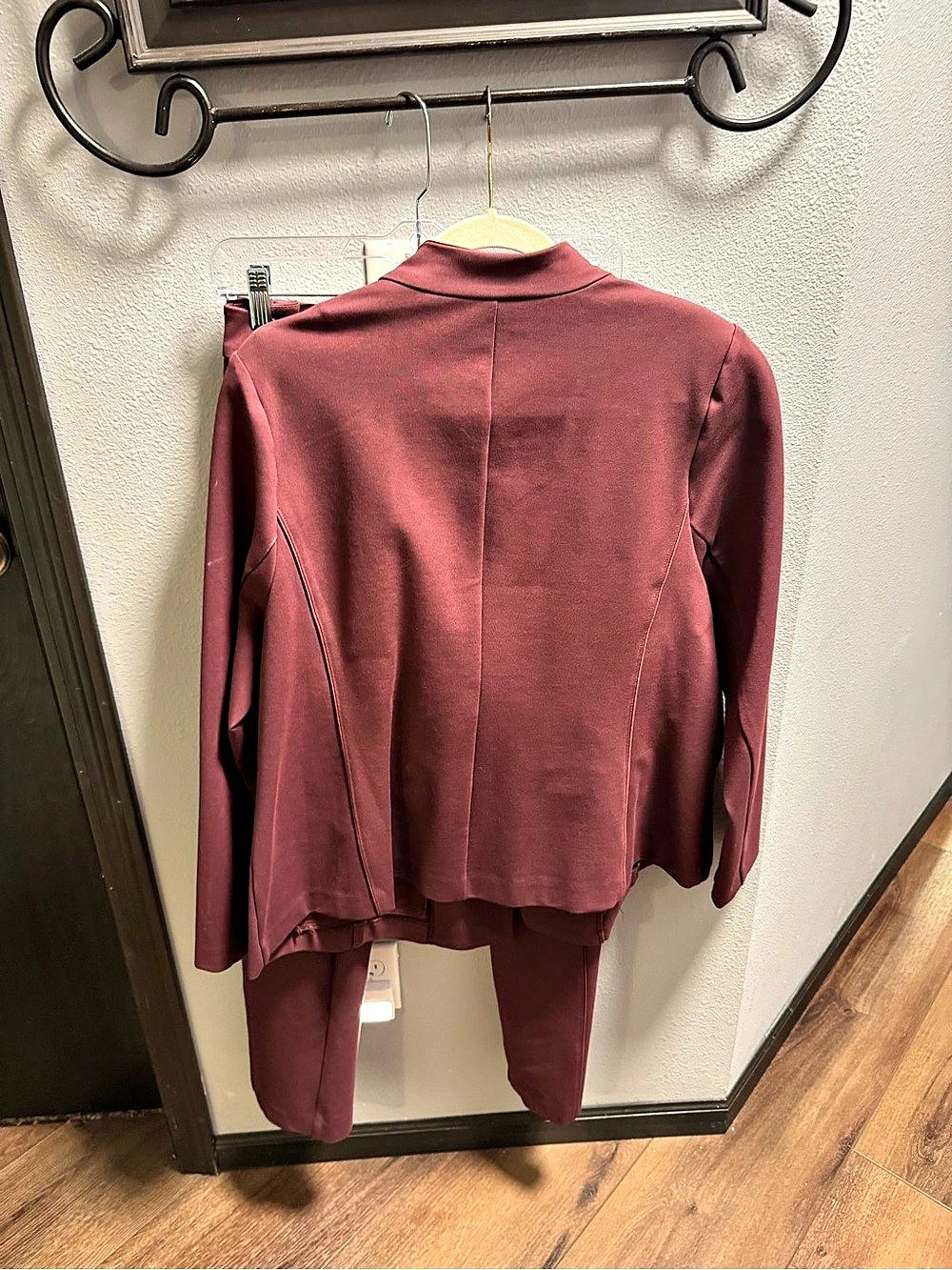 ELOQUII Burgundy Pantsuit Sizes 20 & 22 Like New - Picture 3 of 11